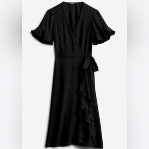 Madewell ruffle-sleeve wrap dress in black. Size L.
